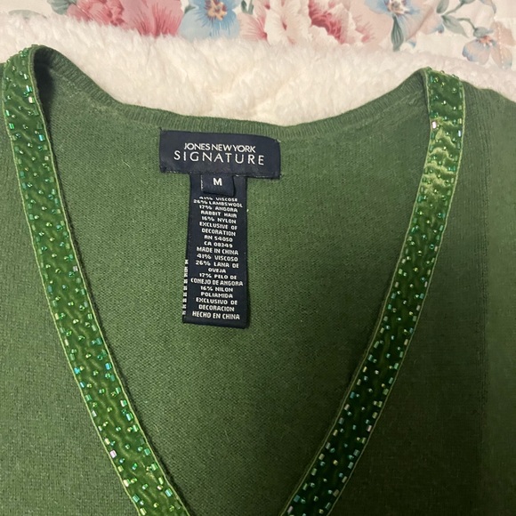 Set from homes New York - Picture 2 of 3